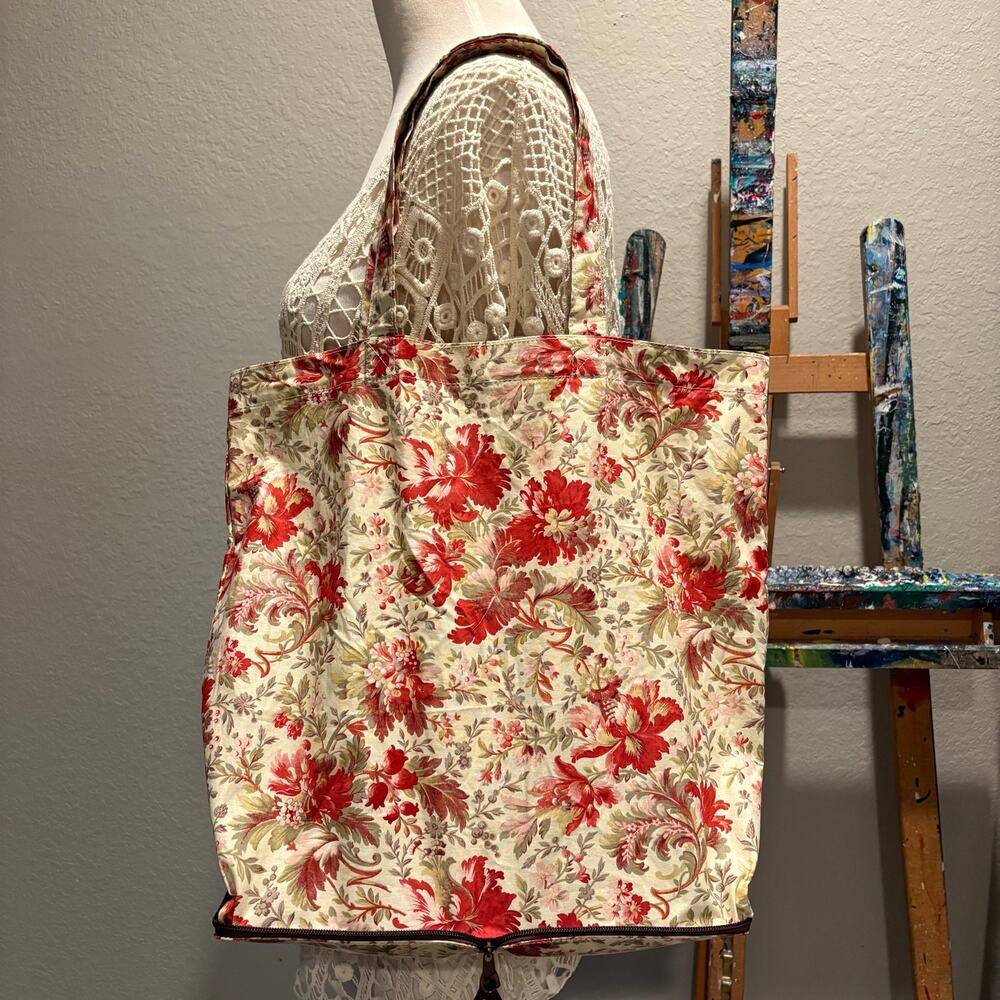 ANNA GRIFFIN Floral Tote Cream/Red/Pink/Taupe Sz OS Compactable Zippered Pouch